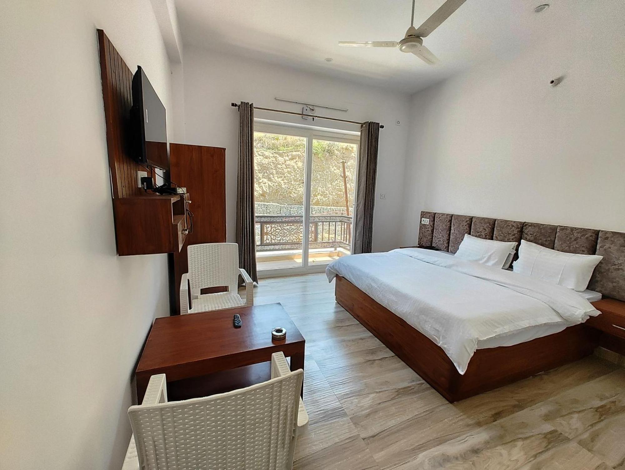 Hotel Anantam Residency Uttarkāshi Exterior photo